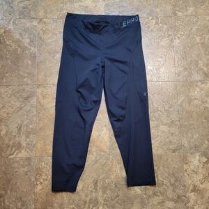 Nike Pro Hypercool Compression Capri Pants Womens Medium Black Activewear